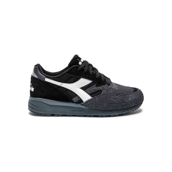 Sneakersy unisex DIADORA N902 HAIRY SUEDE