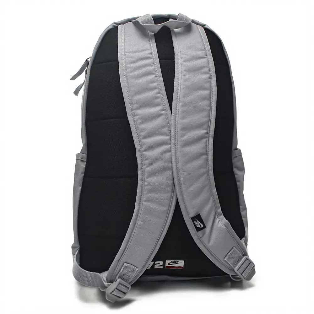 nike elemental 2.0 backpack inside